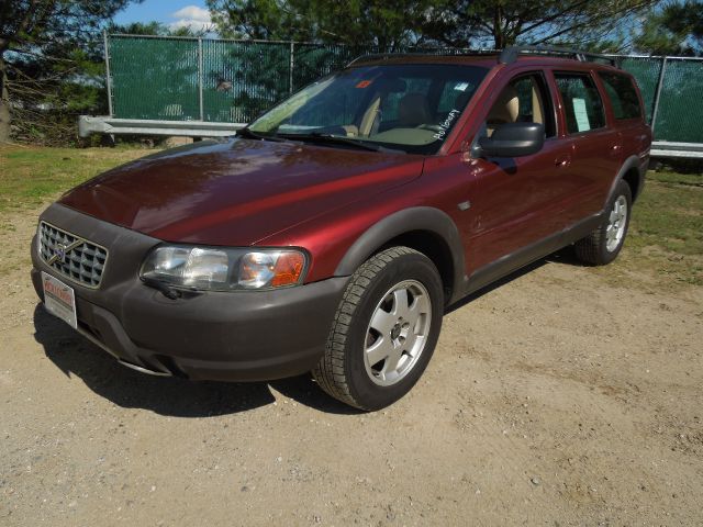 2001 Volvo V70 XC EX - DUAL Power Doors