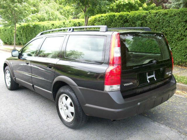 2001 Volvo V70 XC EX - DUAL Power Doors