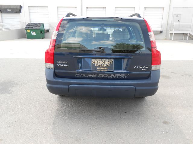 2001 Volvo V70 XC EX - DUAL Power Doors