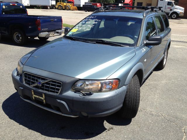 2001 Volvo V70 XC EX - DUAL Power Doors