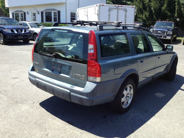 2001 Volvo V70 XC EX - DUAL Power Doors