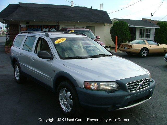 2002 Volvo V70 XC Base