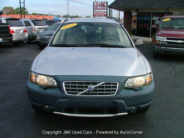 2002 Volvo V70 XC Base