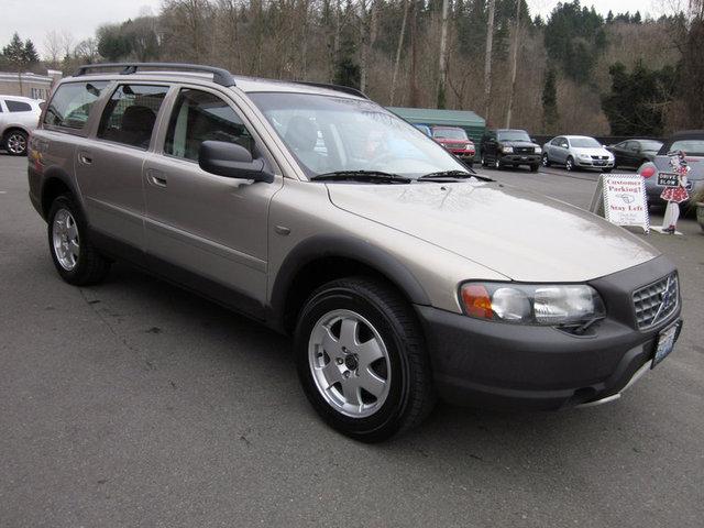 2002 Volvo V70 XC EX - DUAL Power Doors