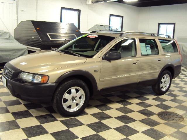 2002 Volvo V70 XC Unknown