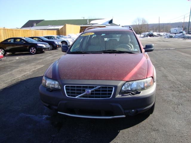 2002 Volvo V70 XC Unknown