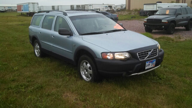 2002 Volvo V70 XC EX - DUAL Power Doors