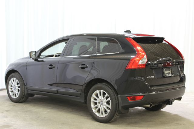 2010 Volvo XC60 3.0si Navigation Pano Htd Sts