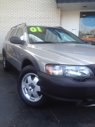 2001 Volvo XC70 EX - DUAL Power Doors