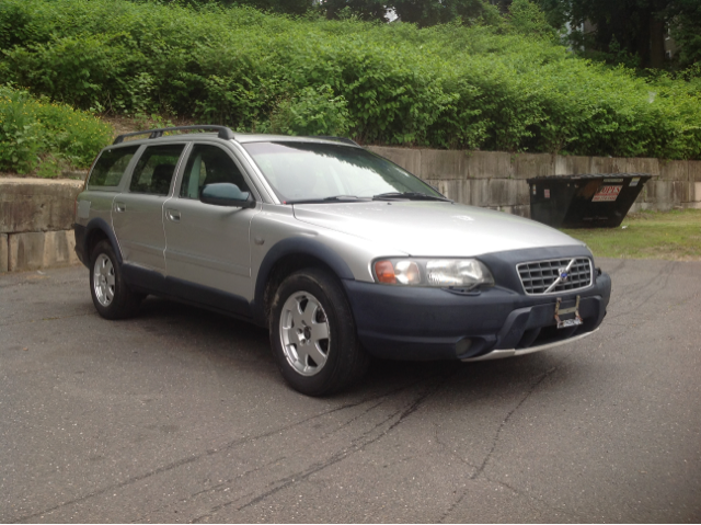 2001 Volvo XC70 EX - DUAL Power Doors