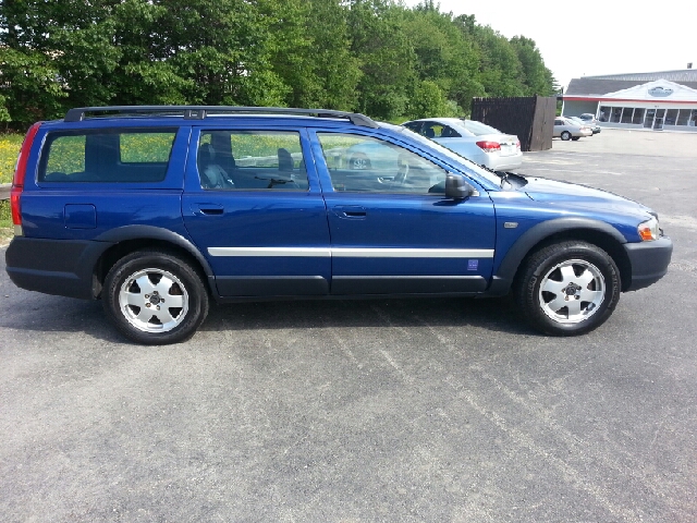 2002 Volvo XC70 Unknown