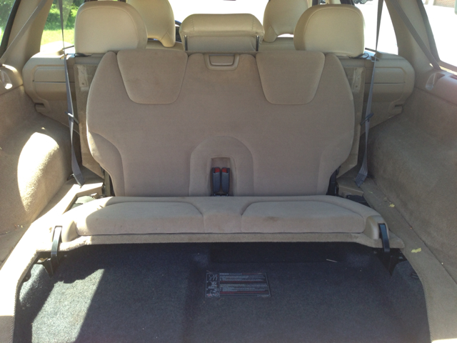 2002 Volvo XC70 EX - DUAL Power Doors