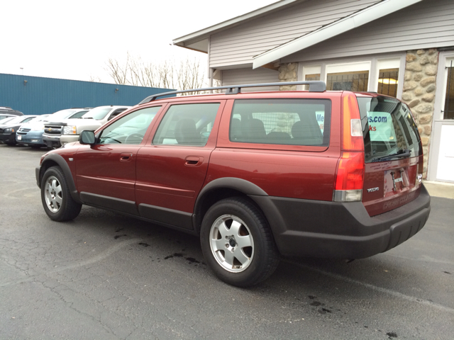 2002 Volvo XC70 EX - DUAL Power Doors