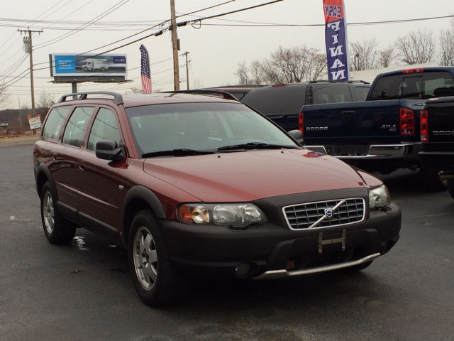 2002 Volvo XC70 EX - DUAL Power Doors