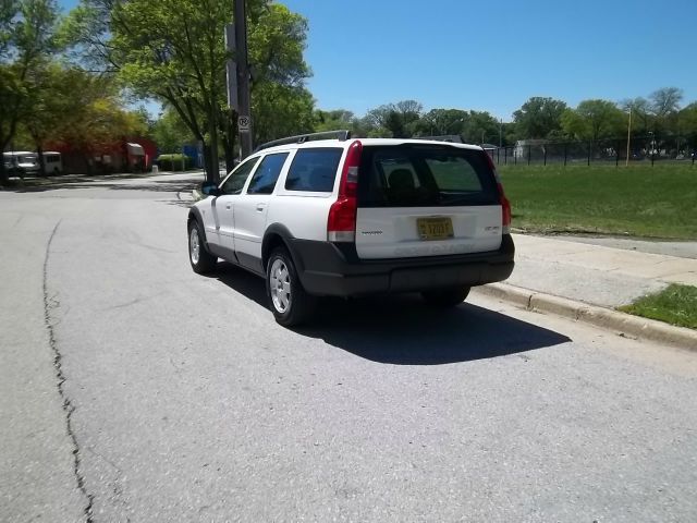 2003 Volvo XC70 LE 4D Passenger Van