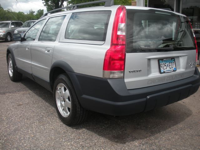 2003 Volvo XC70 LE 4D Passenger Van