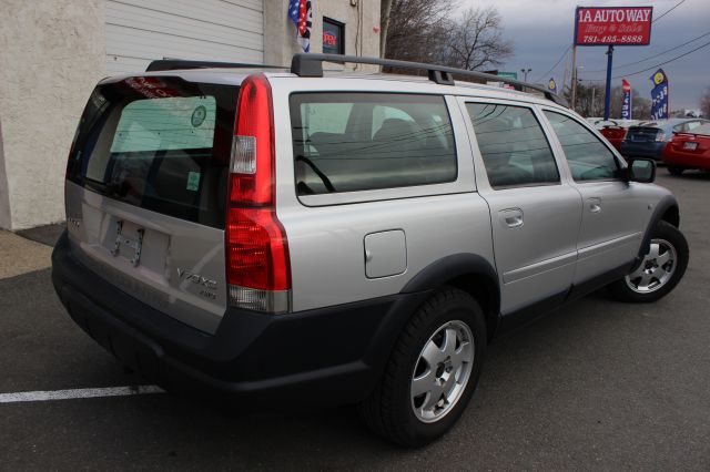 2003 Volvo XC70 LE 4D Passenger Van