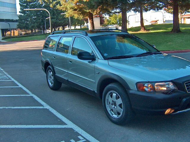 2004 Volvo XC70 SLT Denali AWD