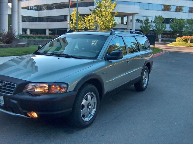 2004 Volvo XC70 SLT Denali AWD