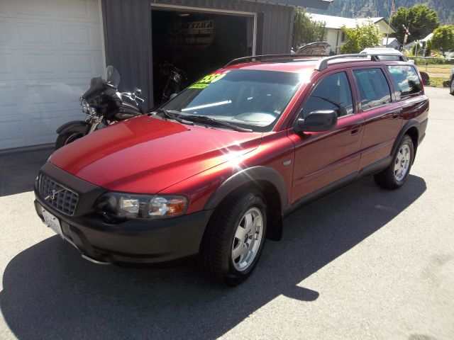 2004 Volvo XC70 SLT 25