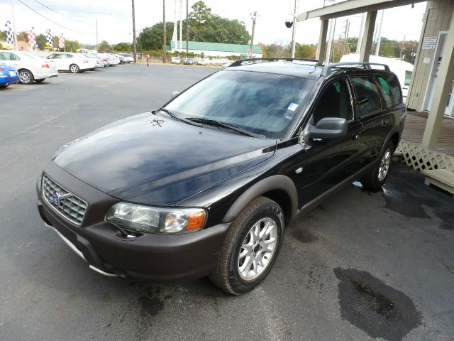 2004 Volvo XC70 LE 4D Passenger Van