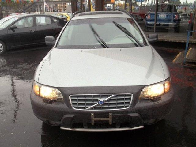 2004 Volvo XC70 LE 4D Passenger Van