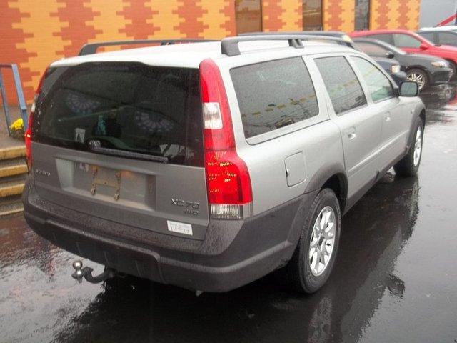 2004 Volvo XC70 LE 4D Passenger Van