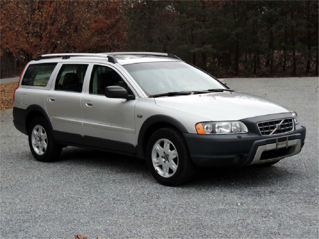 2005 Volvo XC70 LE 4D Passenger Van