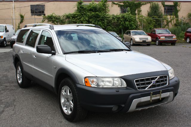 2005 Volvo XC70 LE 4D Passenger Van