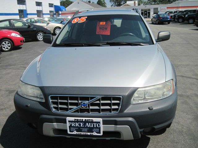 2005 Volvo XC70 LE 4D Passenger Van