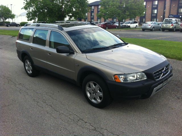 2005 Volvo XC70 LE 4D Passenger Van