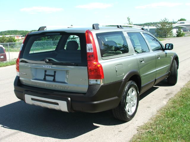 2006 Volvo XC70 LE 4D Passenger Van