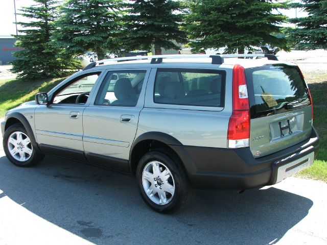 2006 Volvo XC70 LE 4D Passenger Van