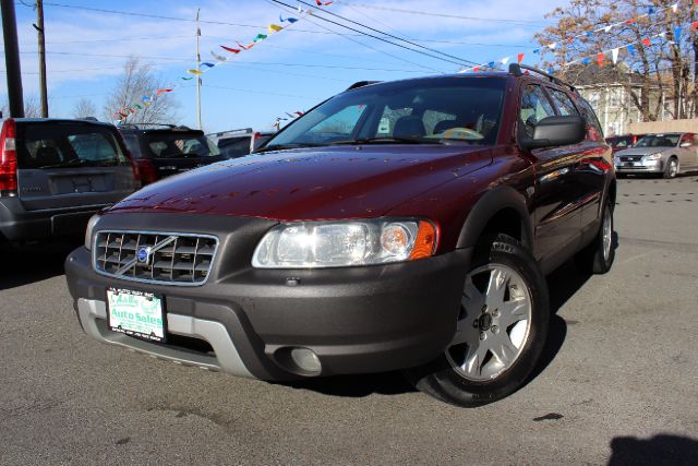 2006 Volvo XC70 LE 4D Passenger Van