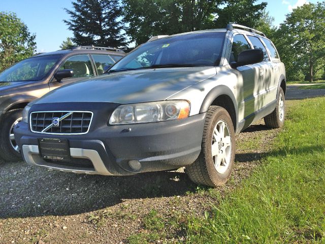 2006 Volvo XC70 LE 4D Passenger Van