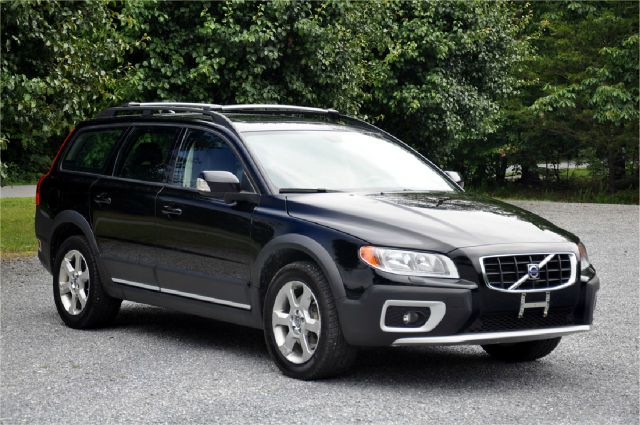 2008 Volvo XC70 LE 4D Passenger Van