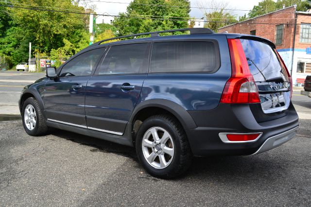 2008 Volvo XC70 LE 4D Passenger Van