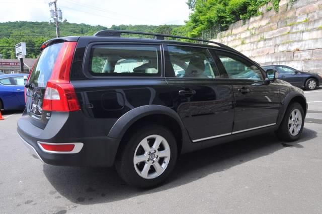 2008 Volvo XC70 Unknown