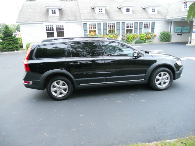 2008 Volvo XC70 LE 4D Passenger Van