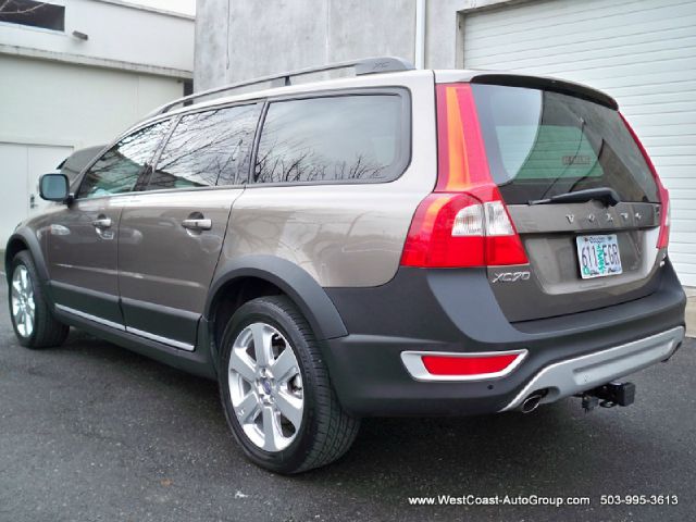 2009 Volvo XC70 LE 4x4 SUV