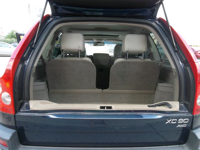 2003 Volvo XC90 Unknown