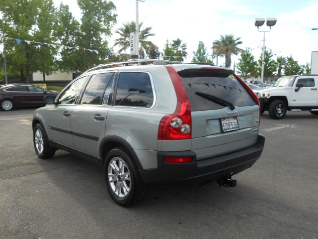 2003 Volvo XC90 3.0si Navigation Pano Htd Sts