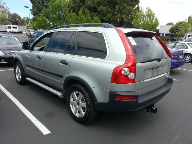 2003 Volvo XC90 Sport 4x4 SUV