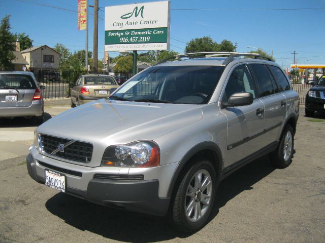 2003 Volvo XC90 3.0si Navigation Pano Htd Sts