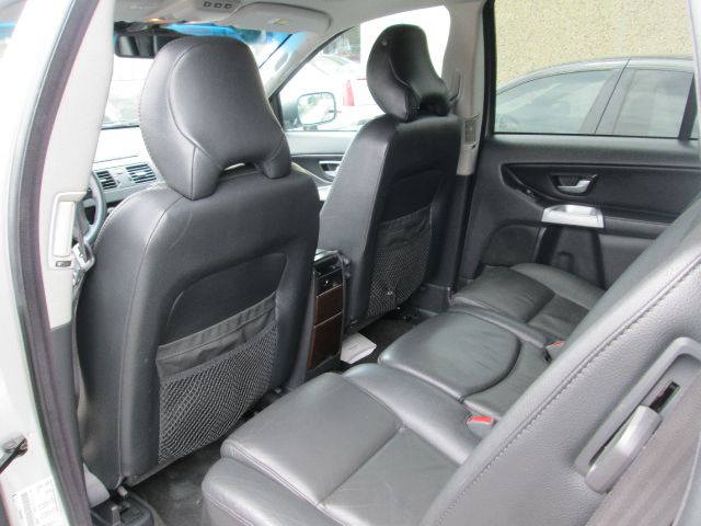 2004 Volvo XC90 3.0si Navigation Pano Htd Sts