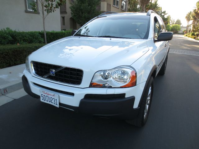 2004 Volvo XC90 3.0si Navigation Pano Htd Sts