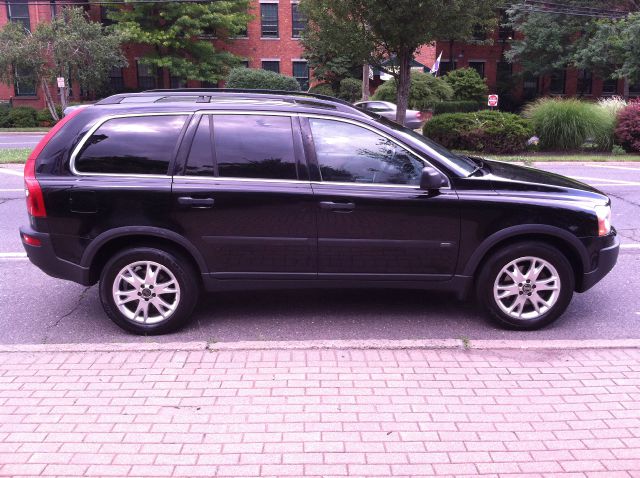 2004 Volvo XC90 3.0si Navigation Pano Htd Sts