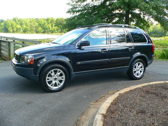 2004 Volvo XC90 4WD 4dr Sport