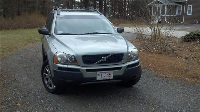 2004 Volvo XC90 LE 4x4 SUV