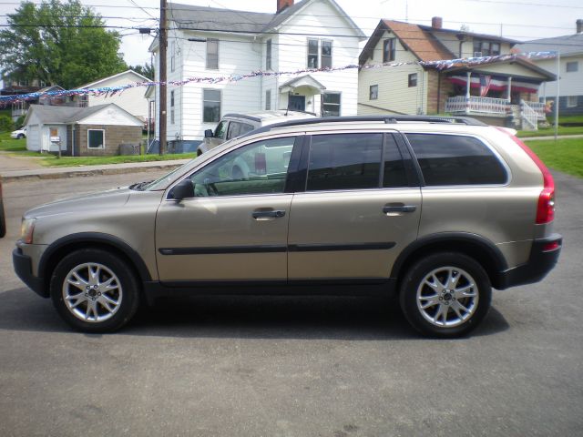 2004 Volvo XC90 3.0si Navigation Pano Htd Sts